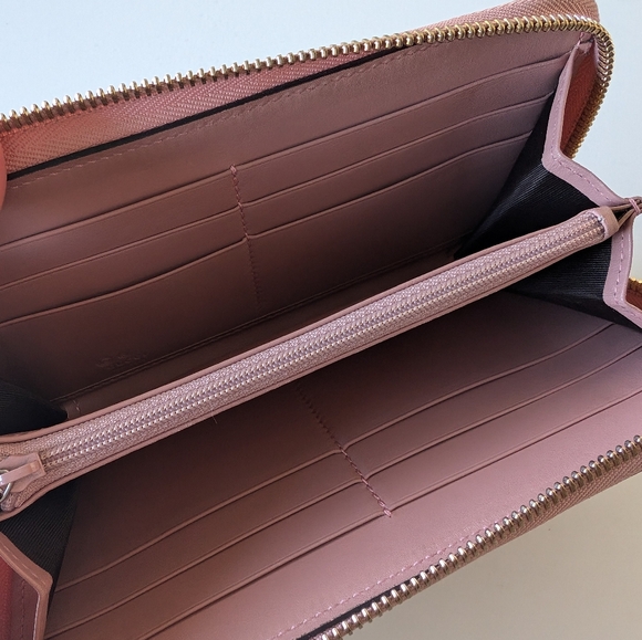 Gucci Wallet - Picture 5 of 13